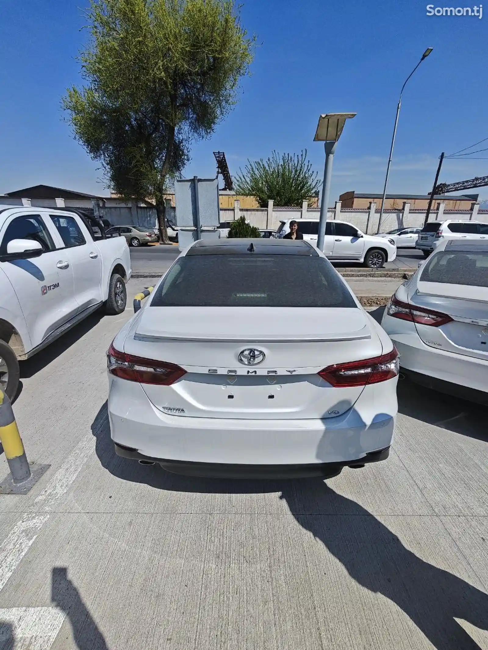 Toyota Camry, 2023-1