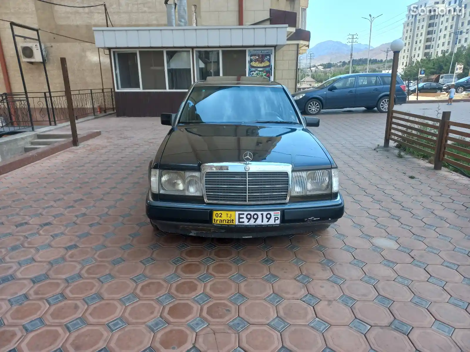 Mercedes-Benz W124, 1990-5