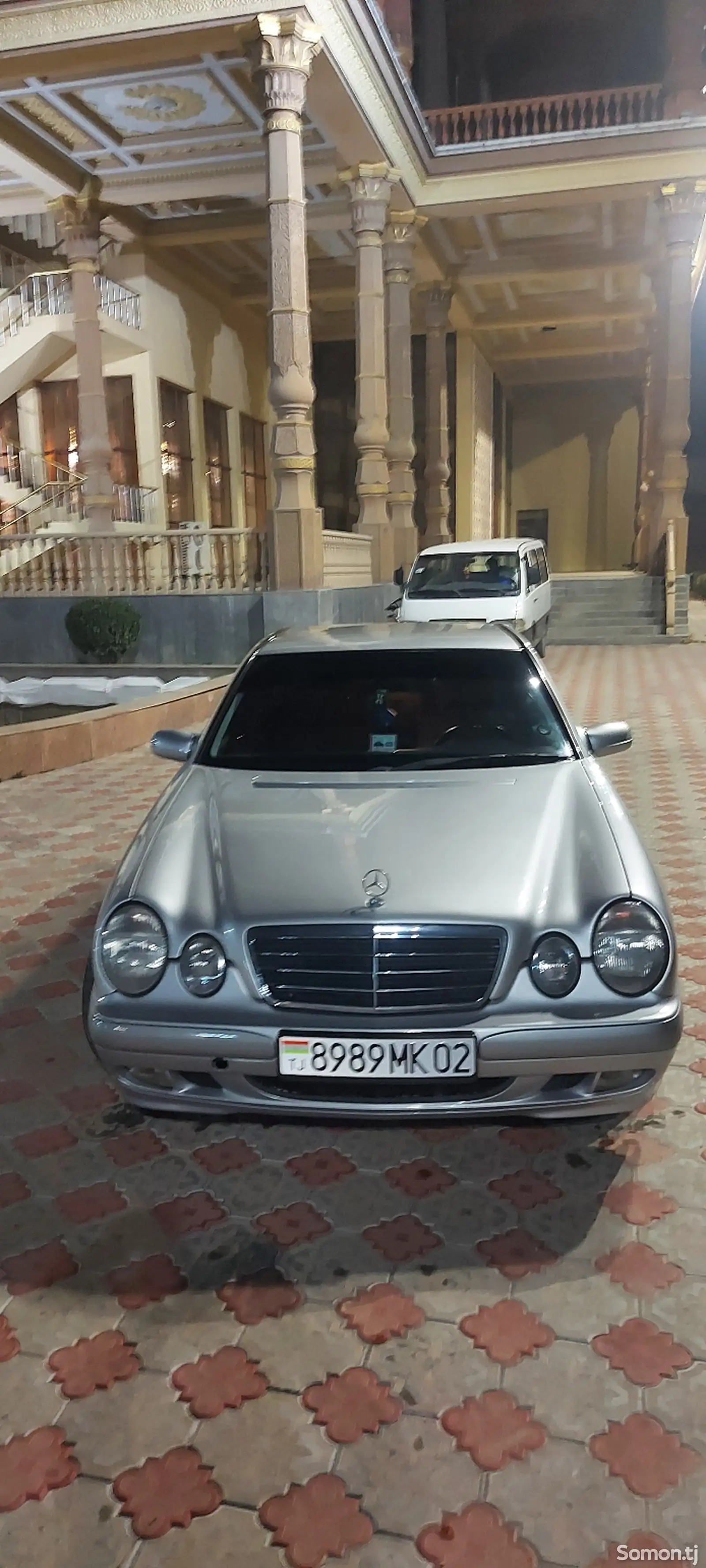 Mercedes-Benz E class, 2000-1