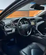 Toyota Camry, 2018-9