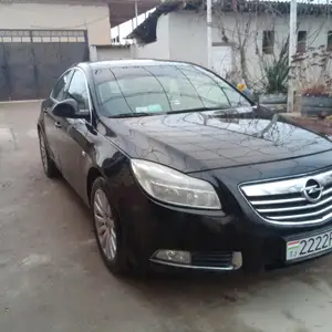 Opel Insignia, 2011