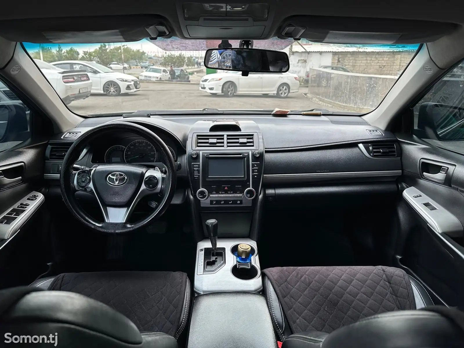 Toyota Camry, 2012-8