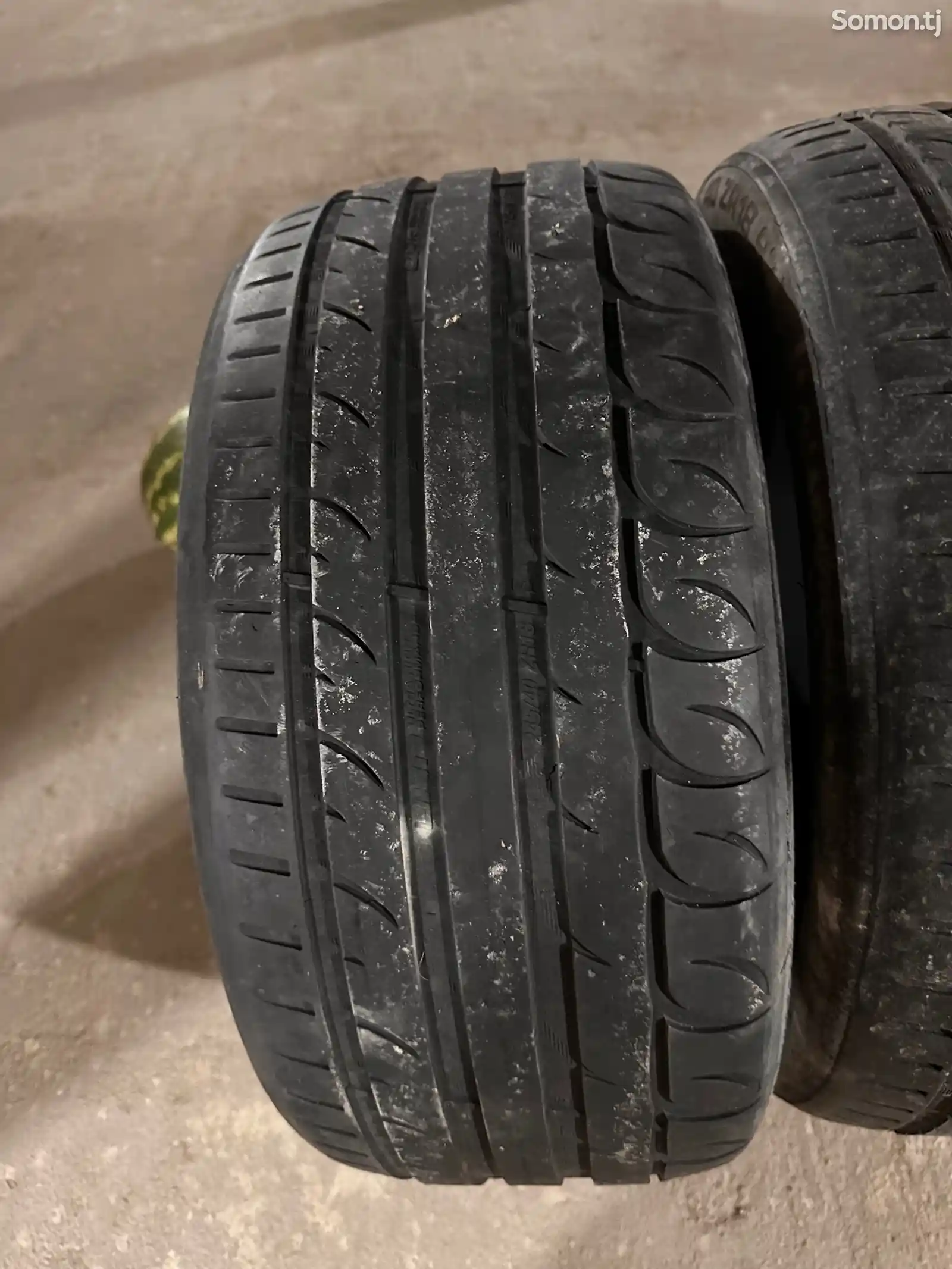 Покрышки 245/40 R18-1