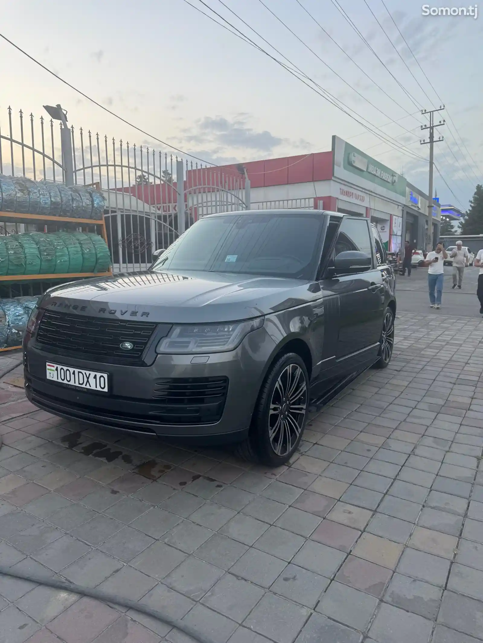 Land Rover Vogue, 2020-6