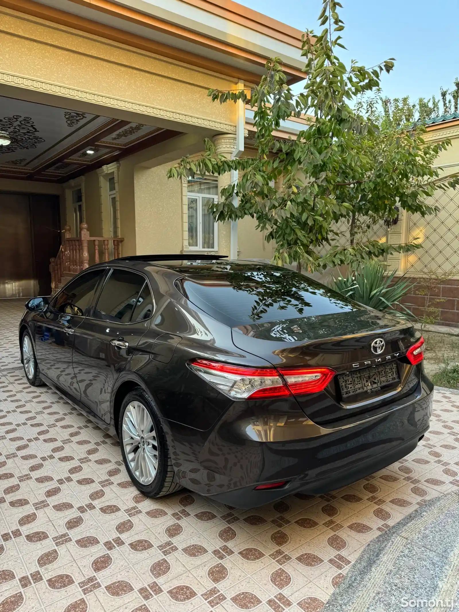 Toyota Camry, 2019-3