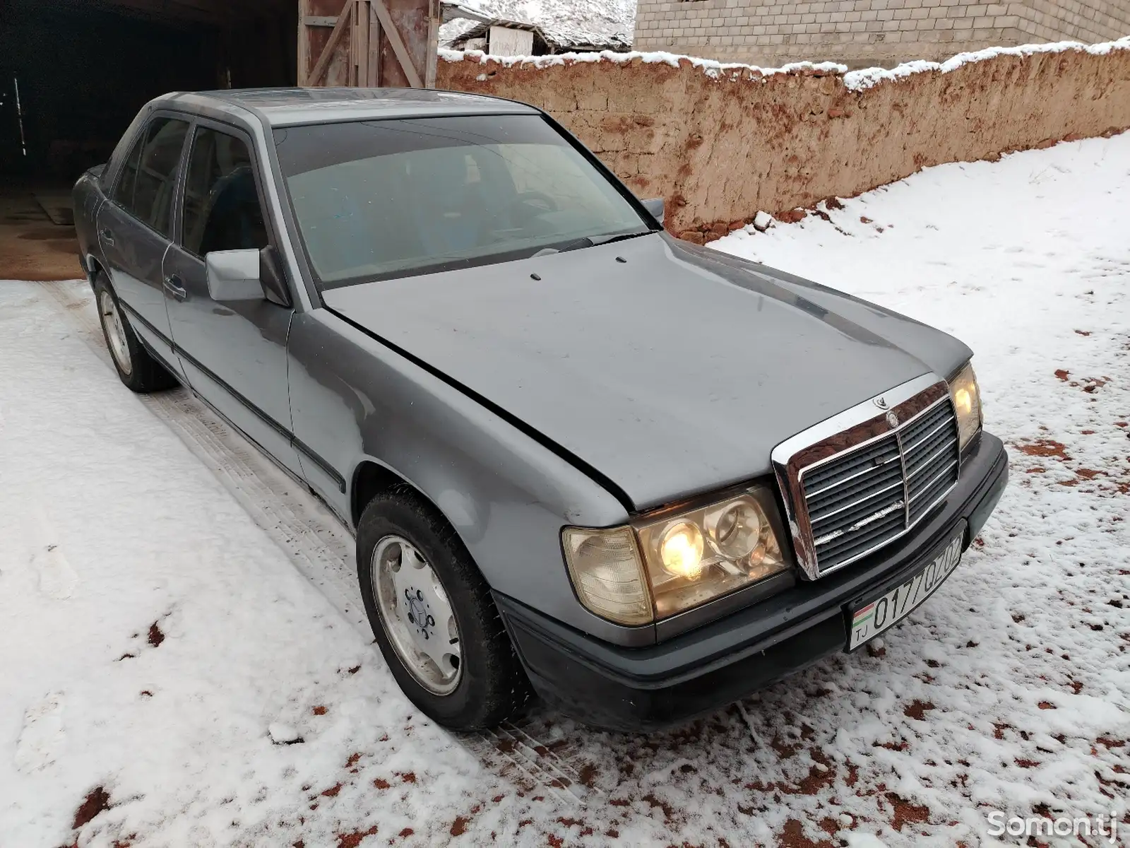 Mercedes-Benz W124, 1987-1