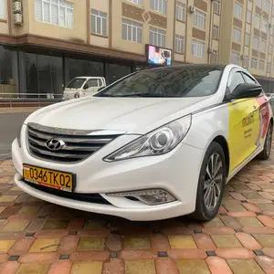 Hyundai Sonata, 2013