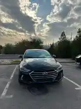 Hyundai Elantra, 2018-6