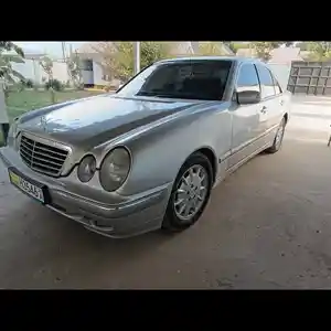 Mercedes-Benz E class, 2001