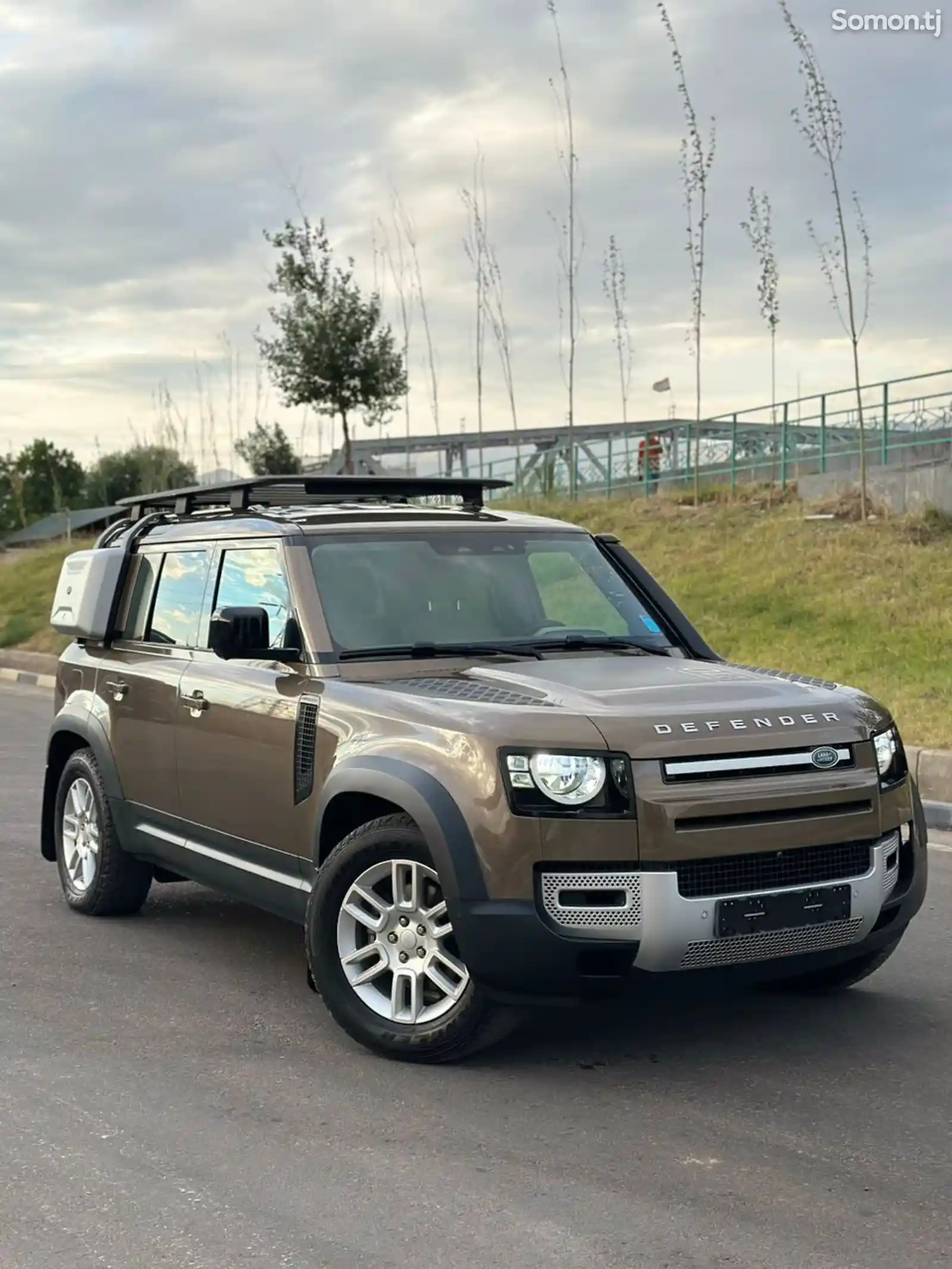 Land Rover Defender, 2021-1