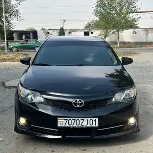 Toyota Camry, 2012