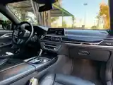 BMW 7 series, 2021-2