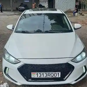 Hyundai Elantra, 2017