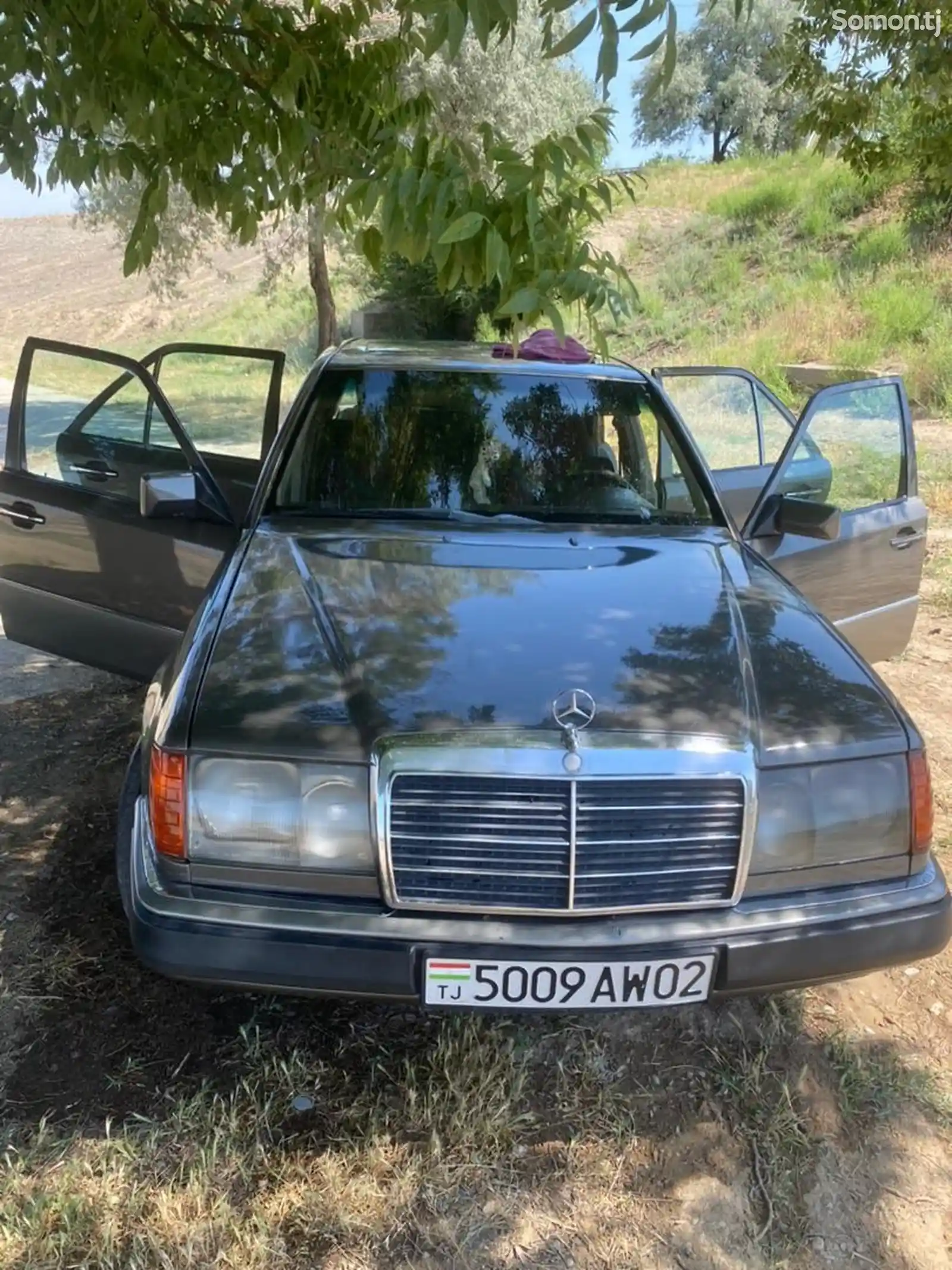 Mercedes-Benz W124, 1990-2