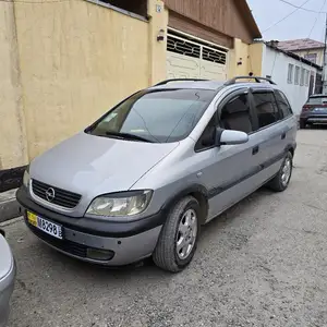 Opel Zafira, 2000