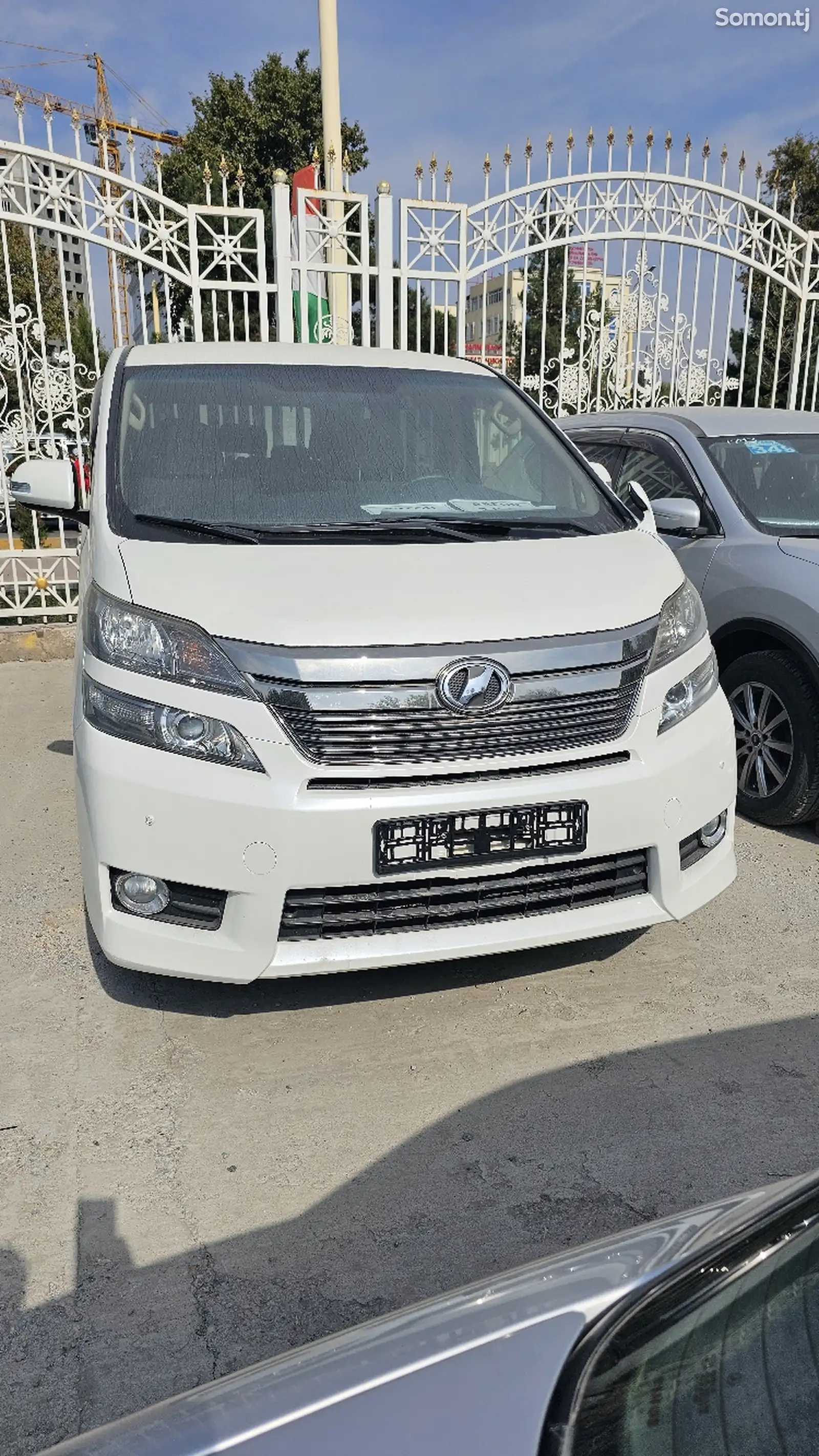 Toyota Vellfire, 2014-1