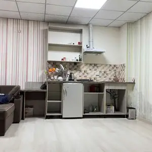 2-комн. квартира, Цокольный этаж, 75м², н. Шохмансур, аэропорт