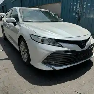 Toyota Camry, 2018