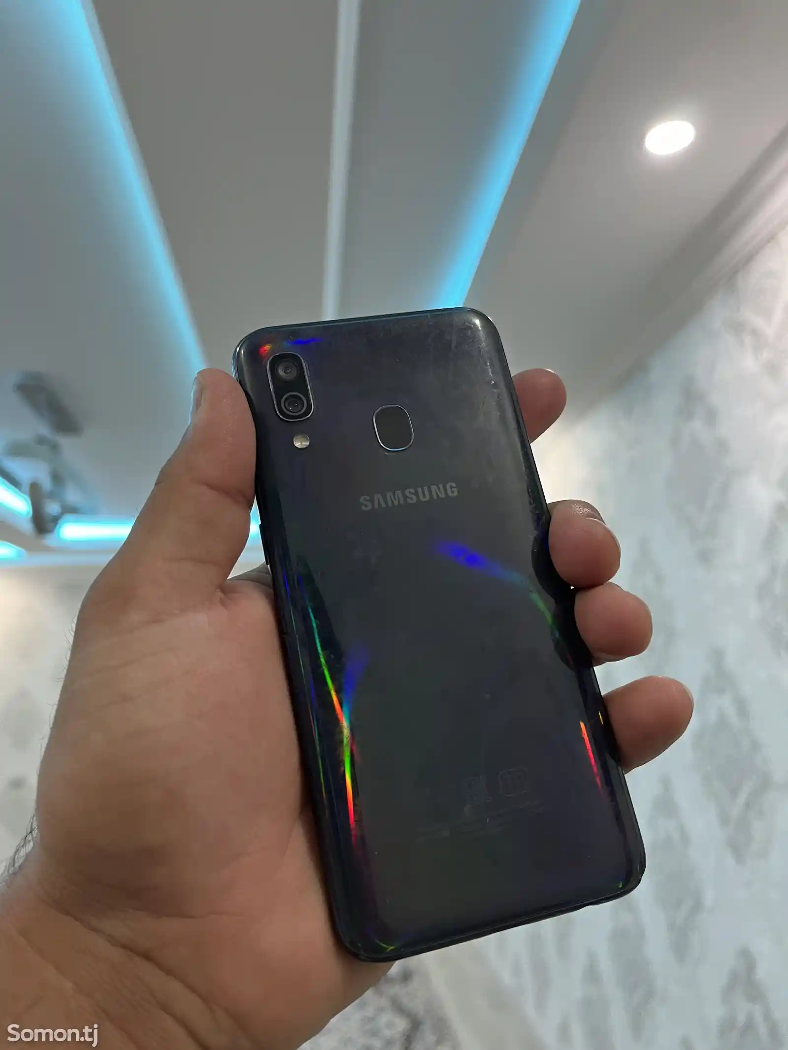 Samsung Galaxy A40-2