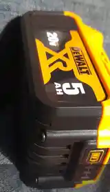 Аккумулятор Dewalt DCB184 20V 5.0Ah-3