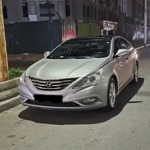 Hyundai Sonata, 2012