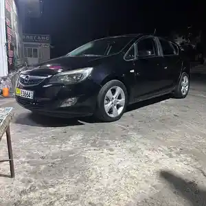 Opel Astra J, 2011