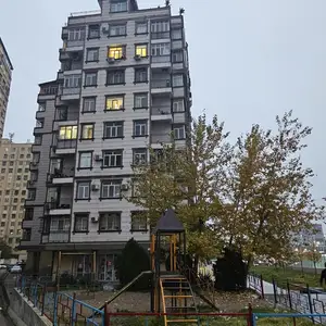 3-комн. квартира, 3 этаж, 90 м², 92мкр