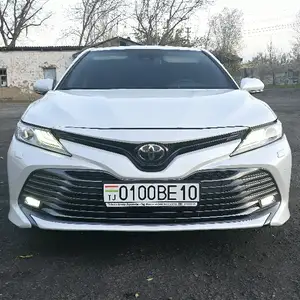 Toyota Camry, 2019