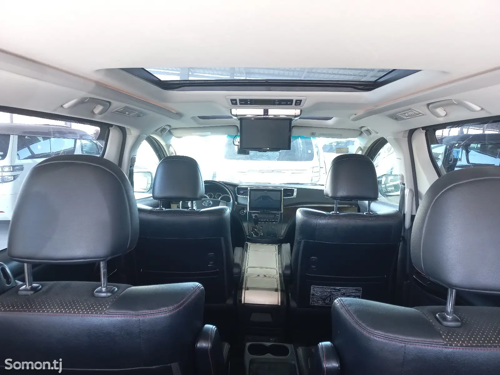 Toyota Vellfire, 2014-6