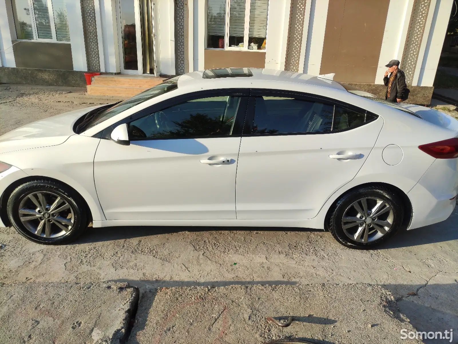 Hyundai Elantra, 2017-5