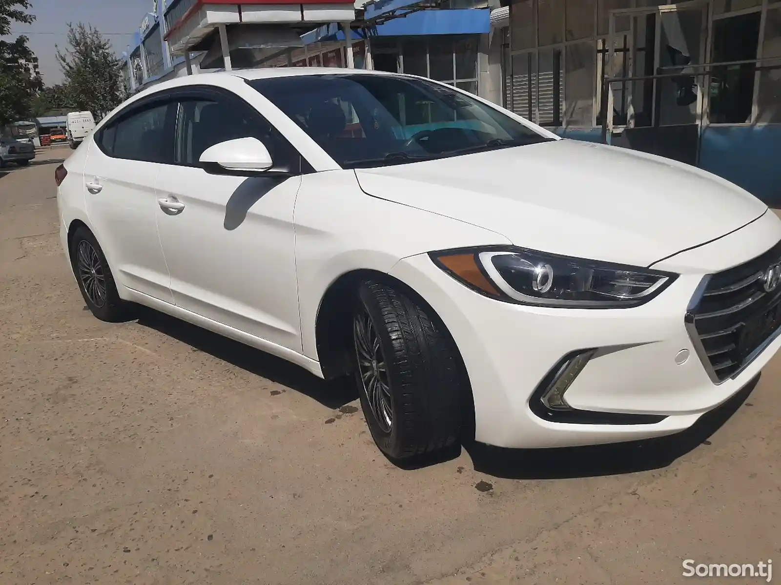 Hyundai Elantra, 2017-6