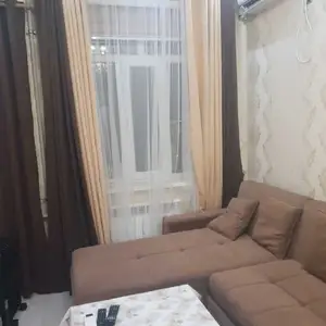 2-комн. квартира, 10 этаж, 48м², Сомонӣ