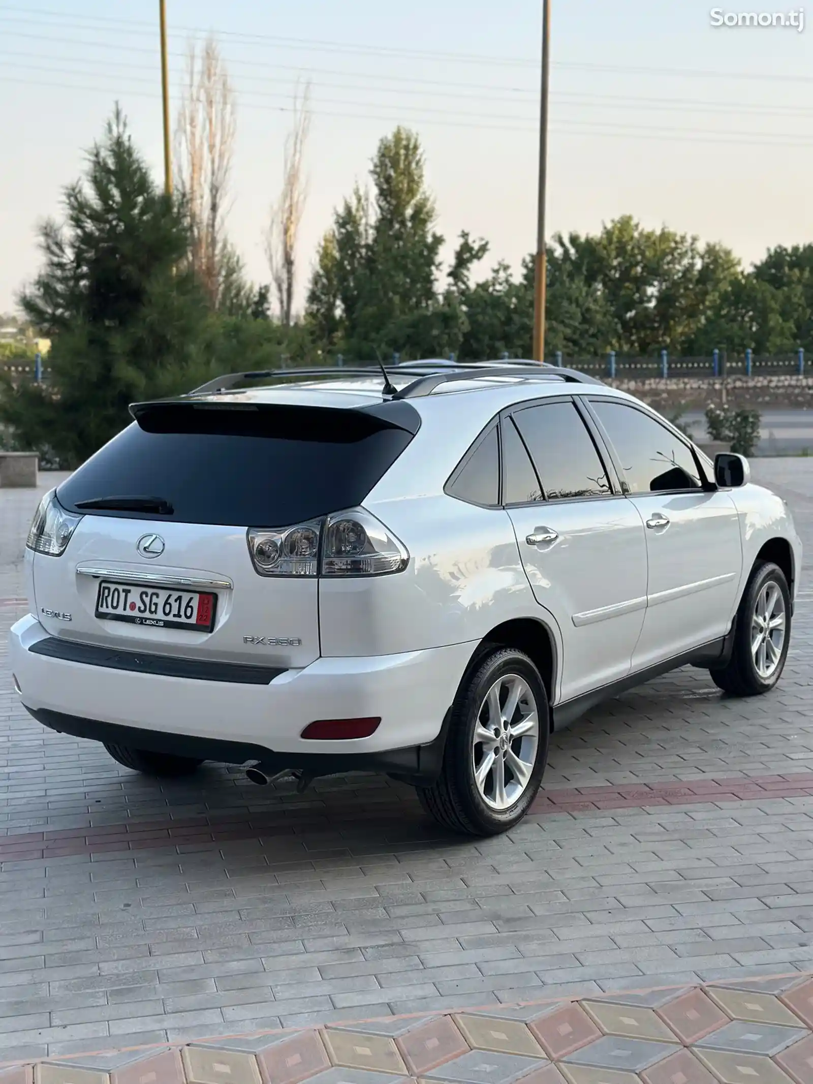 Lexus RX series, 2008-9