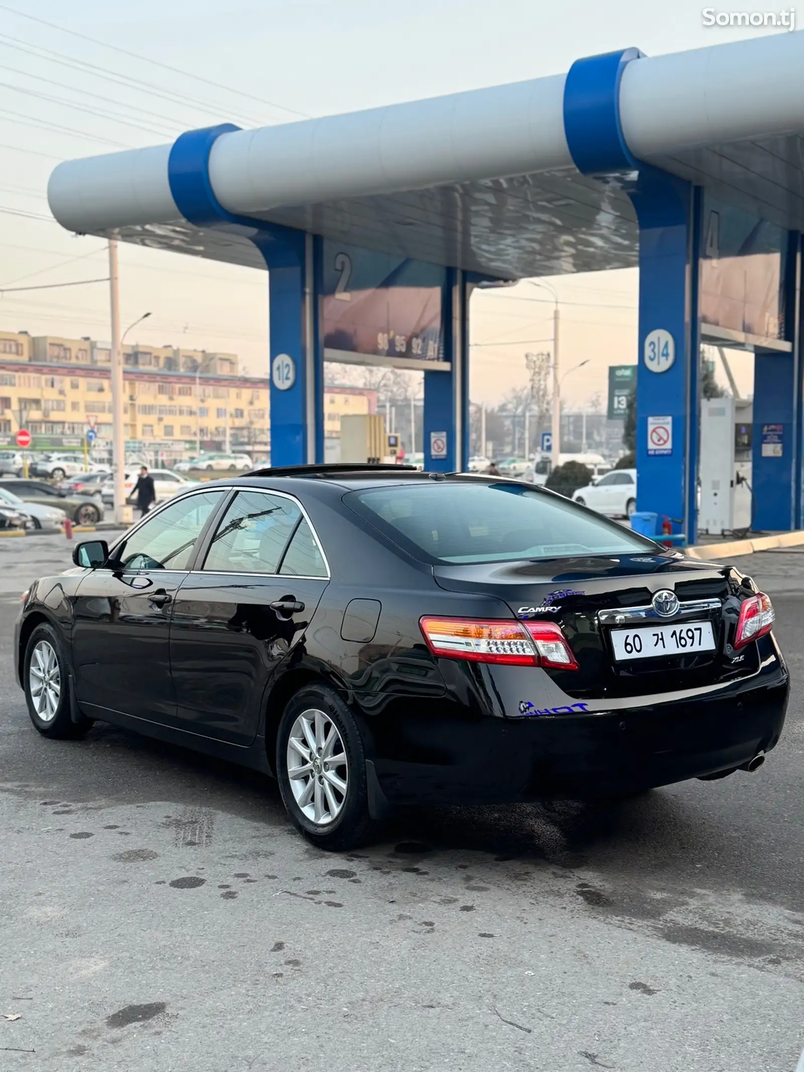 Toyota Camry, 2011-1