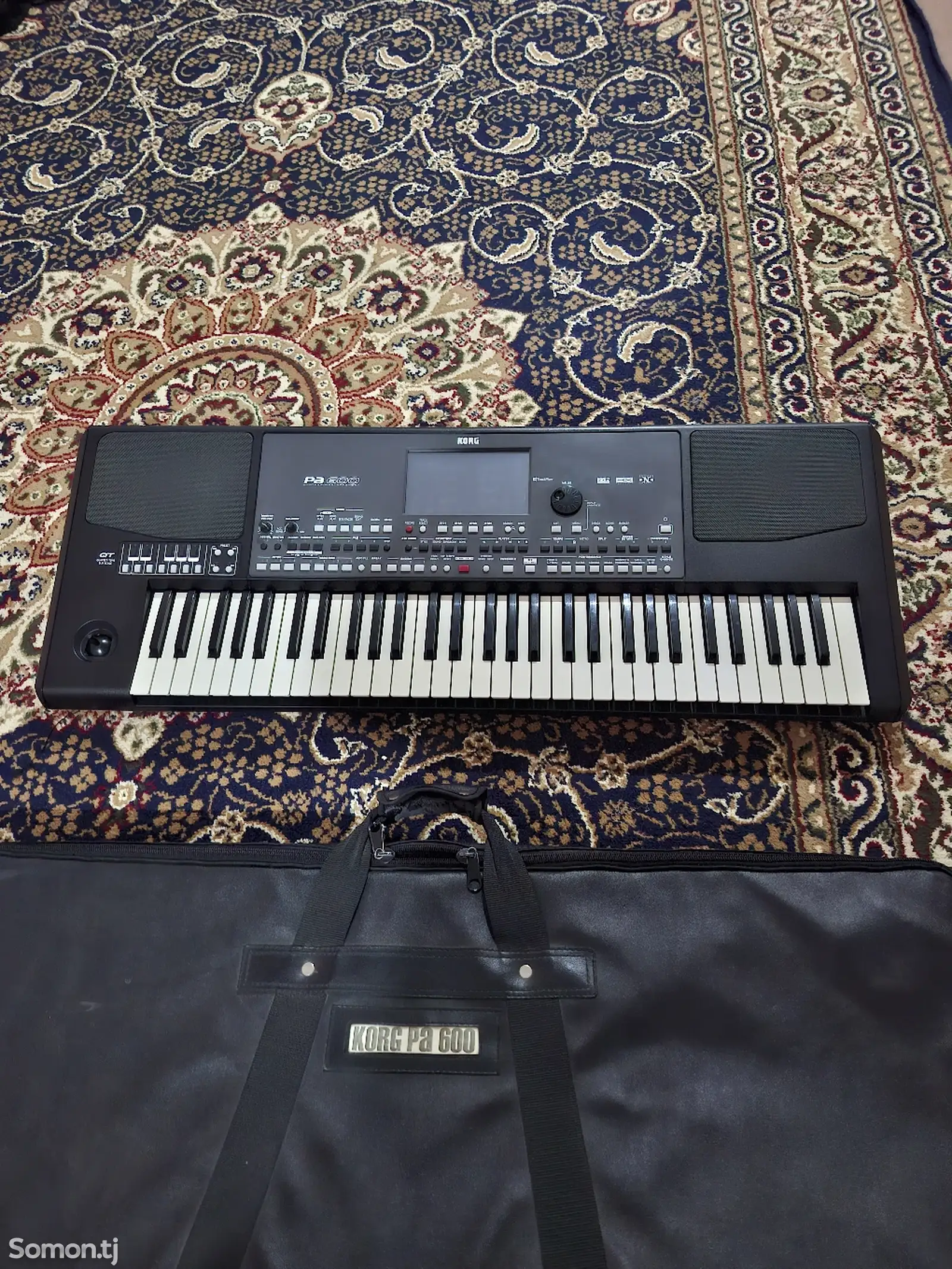 Синтезатор Korg Pa 600-2