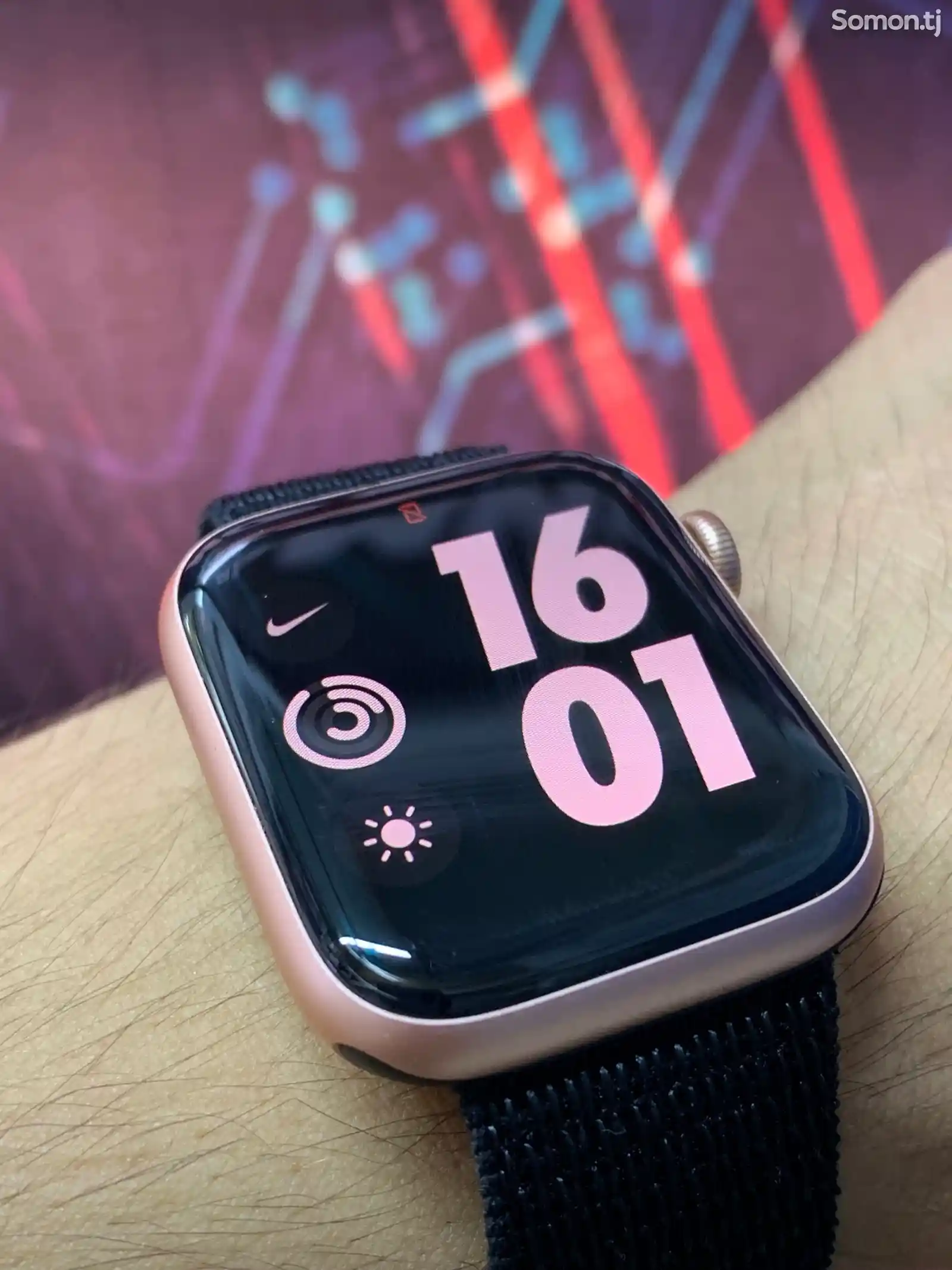 Смарт часы Apple Watch SE