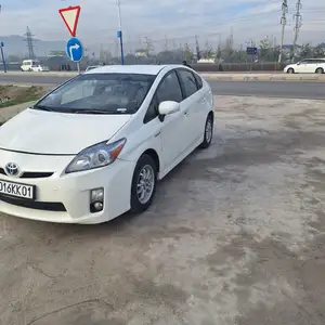 Toyota Prius, 2011