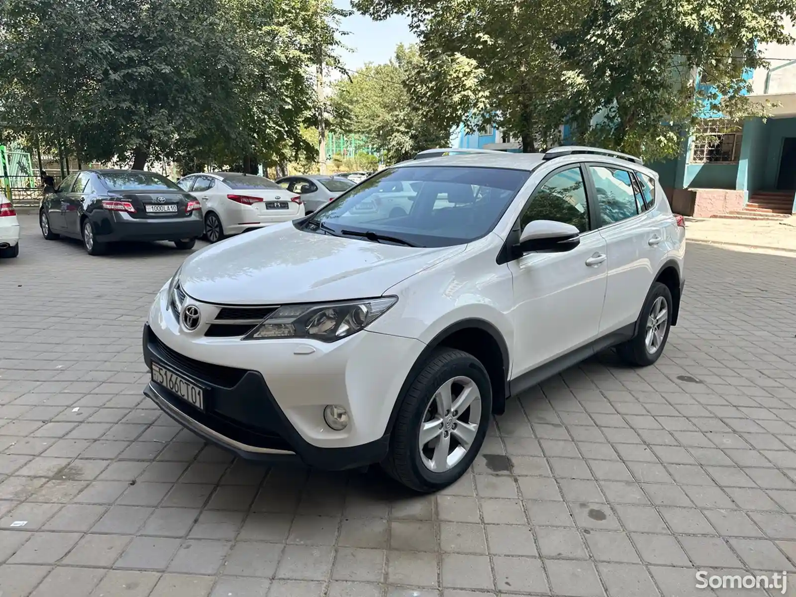 Toyota RAV 4, 2015-4