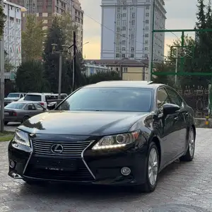 Lexus ES series, 2013