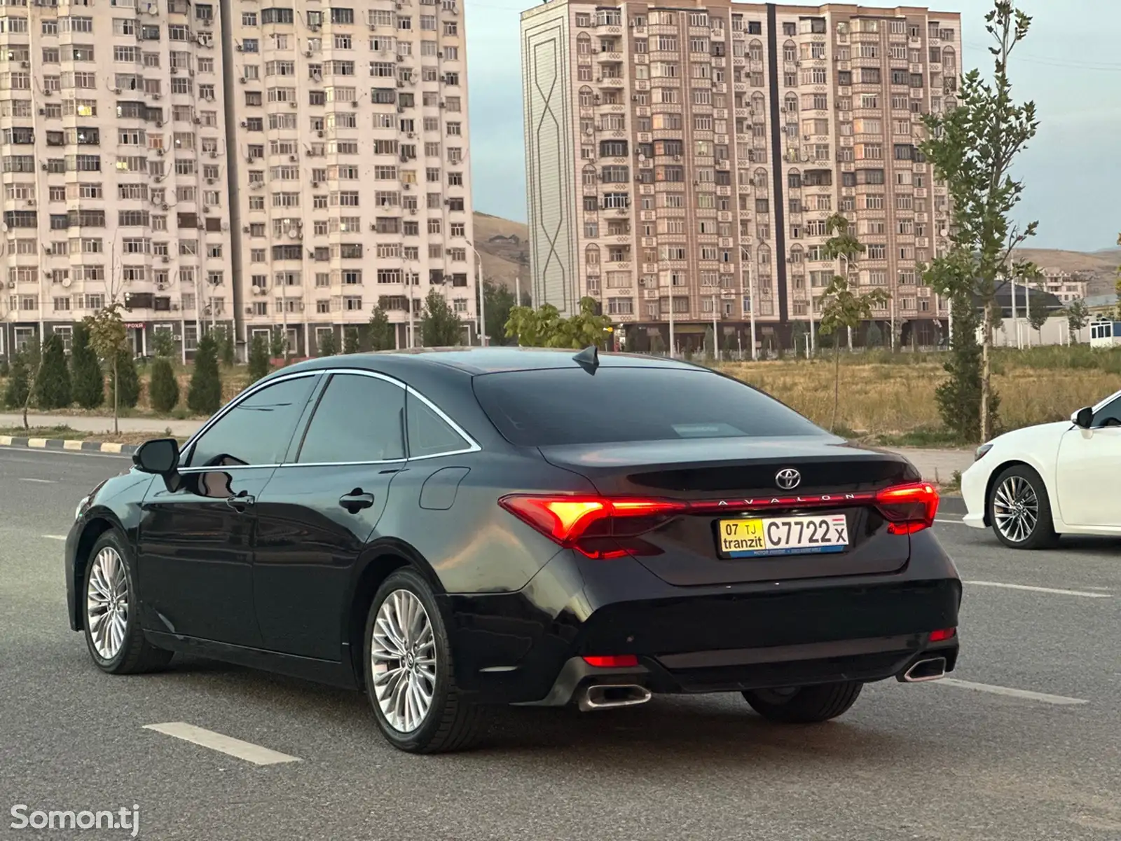 Toyota Avalon, 2018-4