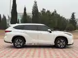 Toyota Highlander, 2022-6