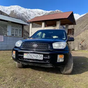 Toyota RAV 4, 2005