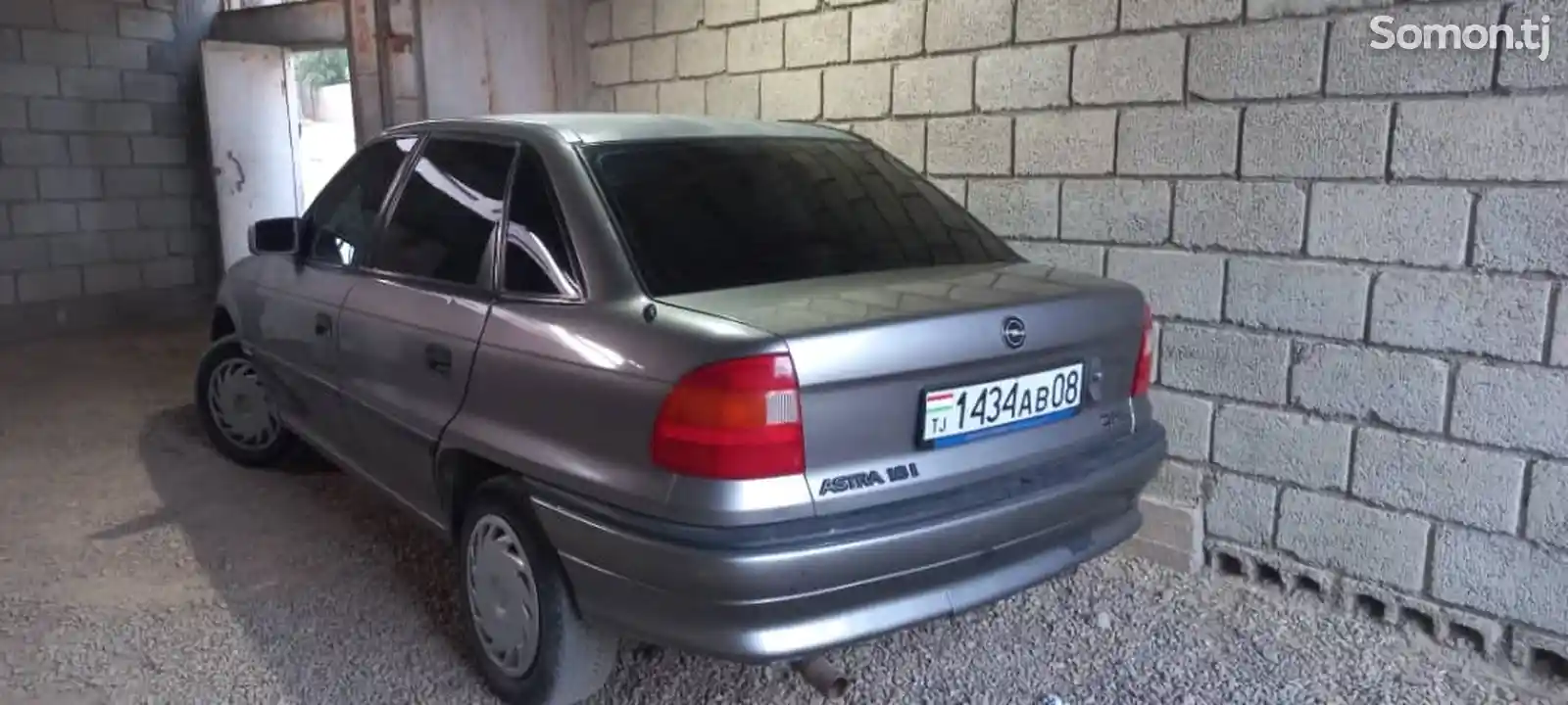 Opel Vectra A, 1993-1