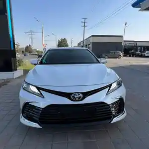 Toyota Camry, 2023