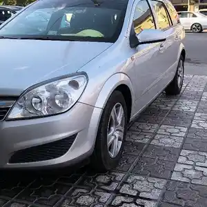 Opel Astra H, 2008