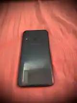 Samsung Galaxy A40-2