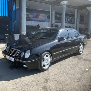 Mercedes-Benz E class, 2000