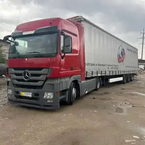 Бортовой грузовик Mercedes-Benz Actros, 2012