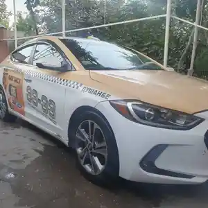 Hyundai Elantra, 2017