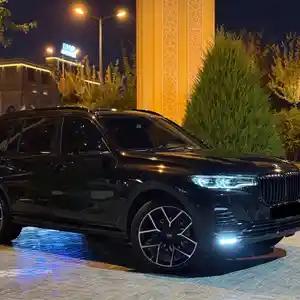 BMW X7, 2020